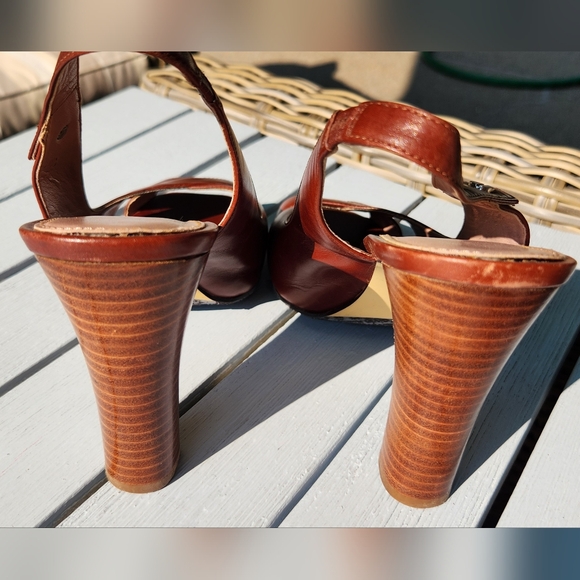 CALVIN KLEIN Fabrina calf cognac color wooden heels in size 7 - Picture 10 of 13